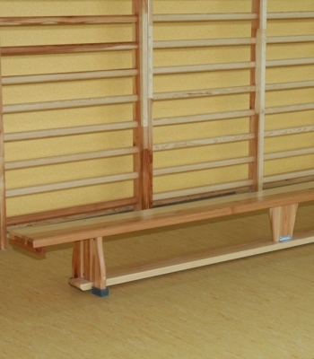 Gymnastické lavičky dřevěná konstrukce, délka 2 m