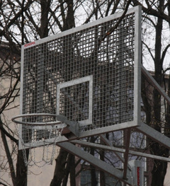 Basketbalová deska pozinkovaná,mřížkovaná,180x105