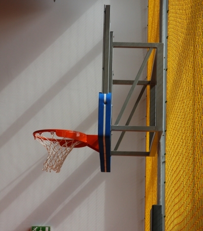 Basketbalová konstrukce na stěnu