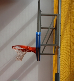 Basketbalová konstrukce na stěnu