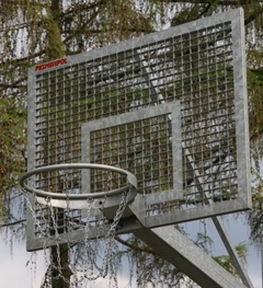 Basketbalová deska pozinkovaná, mřížkovaná, 90x120